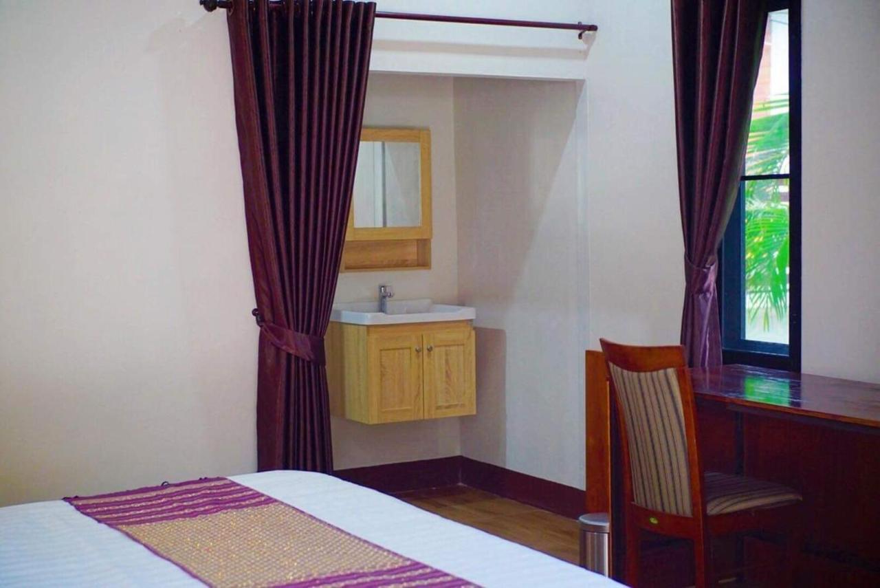 Punyin Hotel Inthanon -ปั้นหยิ่น โฮเทล Chom Thong Buitenkant foto